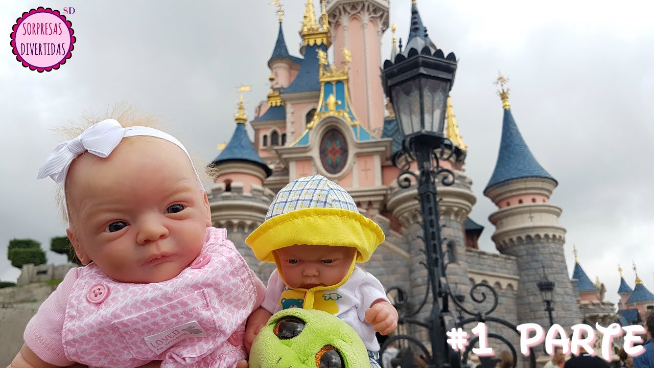 #1 Disneyland con mis muñecos bebés Lindea y Ben - Vlog de Viaje al parque Disney para niños