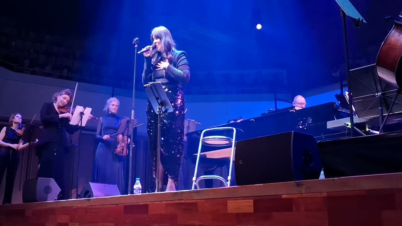 2026 Maria Mena & Amsterdam Sinfonietta - All this time live @ Muziekgebouw Frits Philips Eindhoven