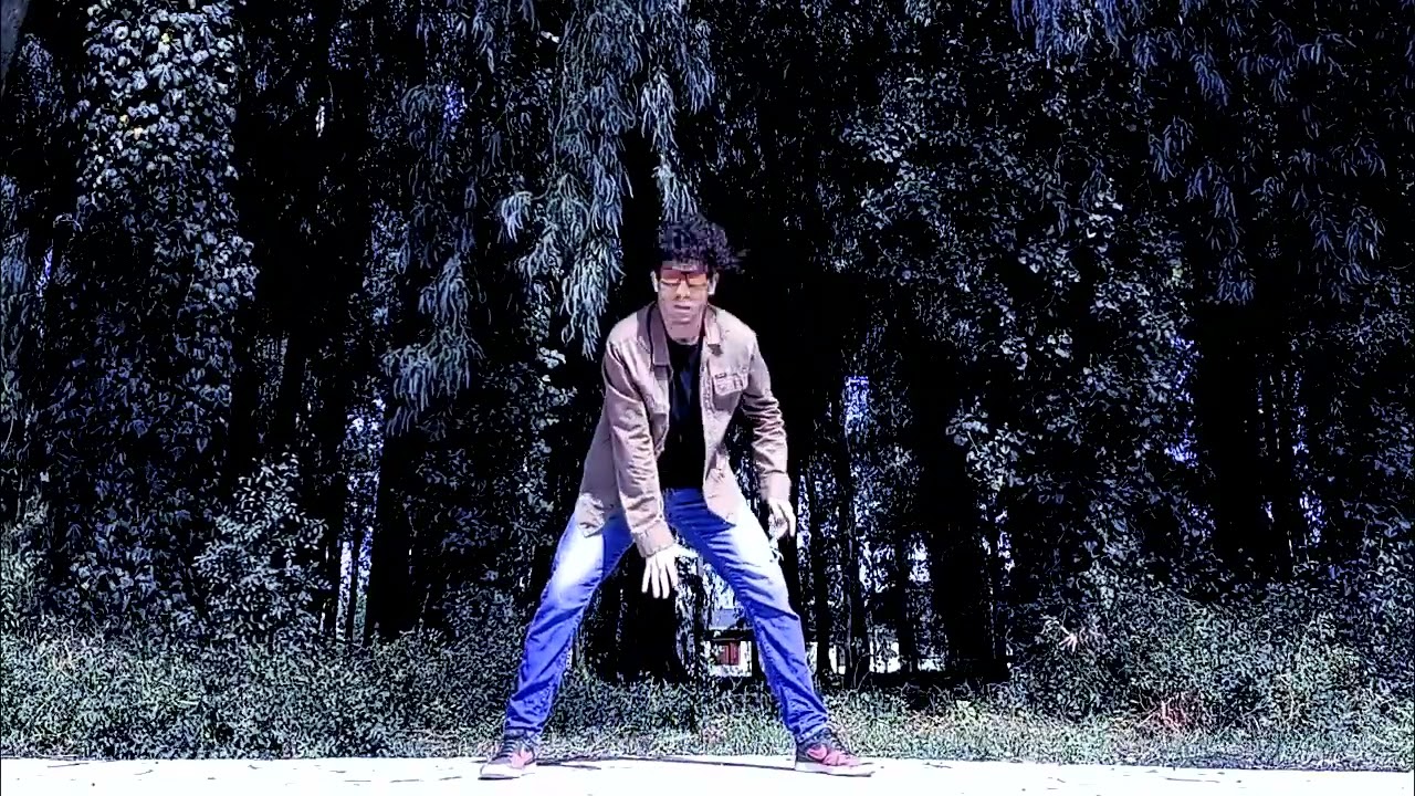 Popping Dance | The Floozies - One Word | by Yaco