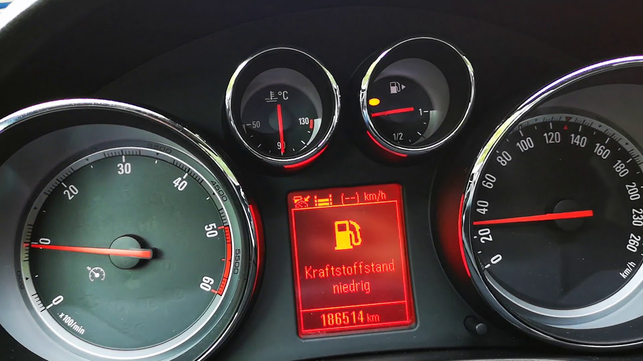 Opel Insignia a 2.0 CDTI Biturbo Reserve blinkend