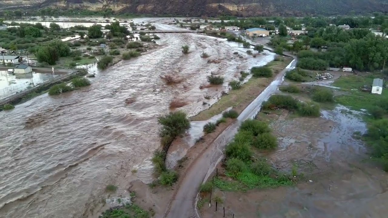 Flooding in Gilson Wash at the San Carlos bridge