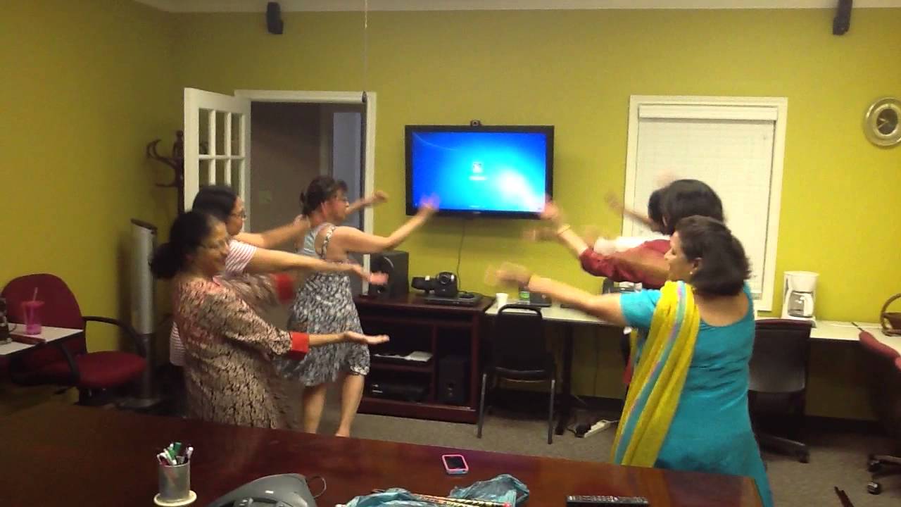 Aunty Dance - Shivum's sangeet