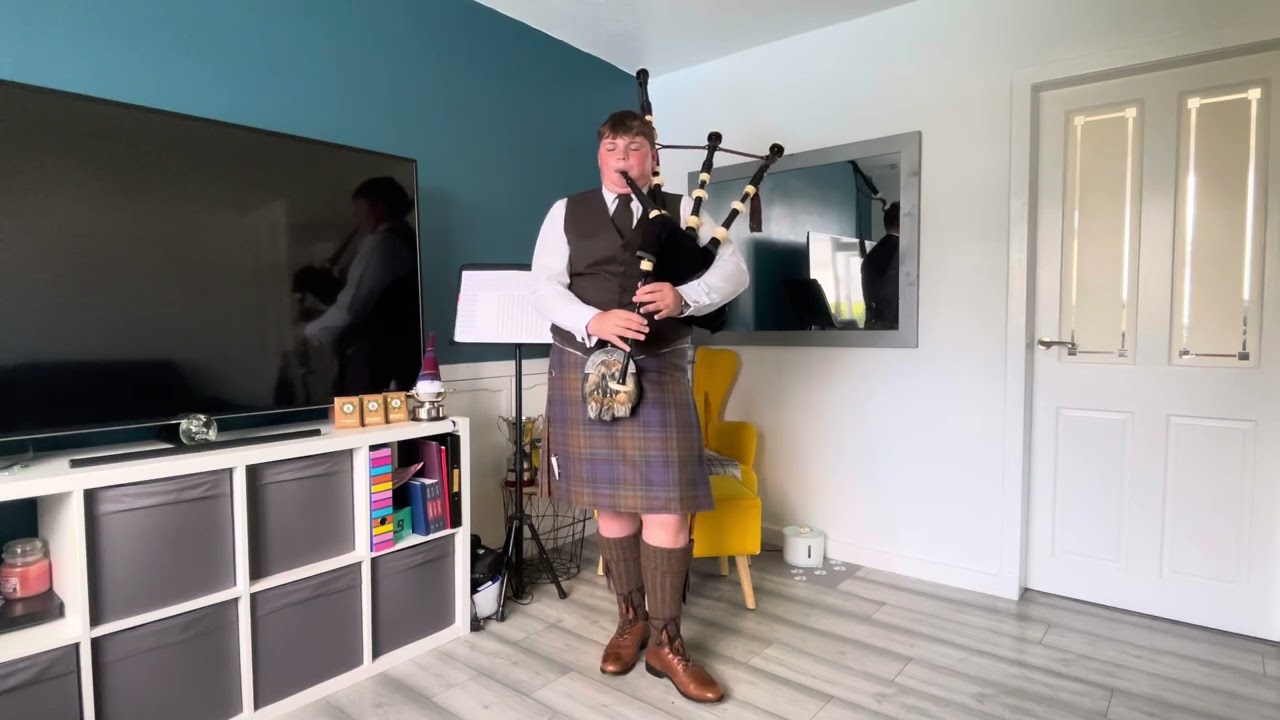 &lsquo;The Big Yin&rsquo; -  #bagpipemusic #bagpiper #bagpipes #scotland 