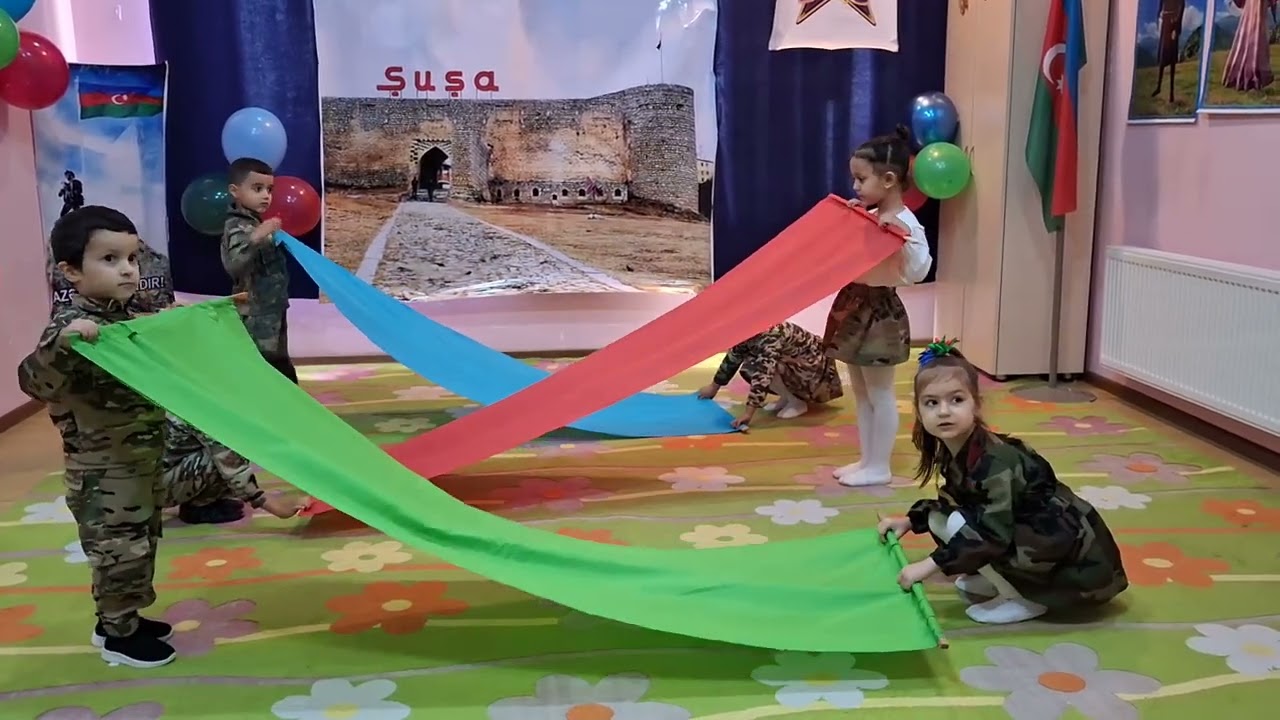 Masazır 4 saylı uşaq bağcasında. Zəfər günü bağcamızın məşhur bayraq rəqsi
