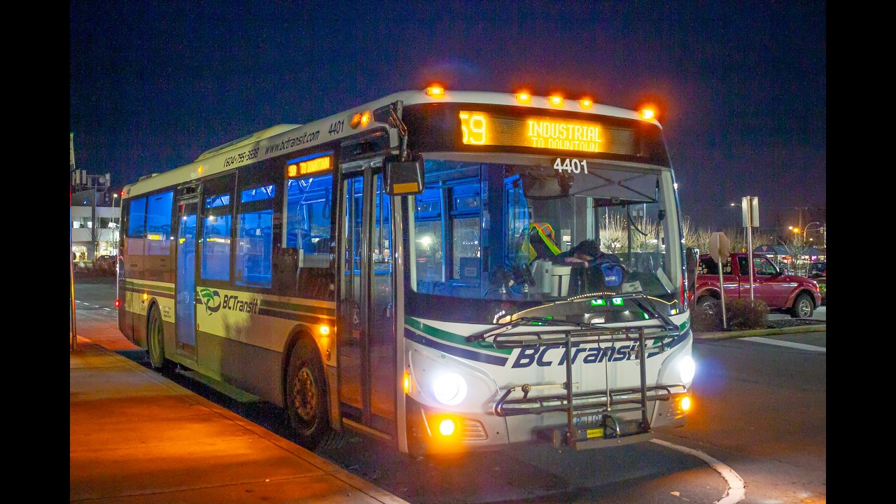 BC Transit (Chilliwack) 4401 on route 59 Industrial to Downtown Chilliwack