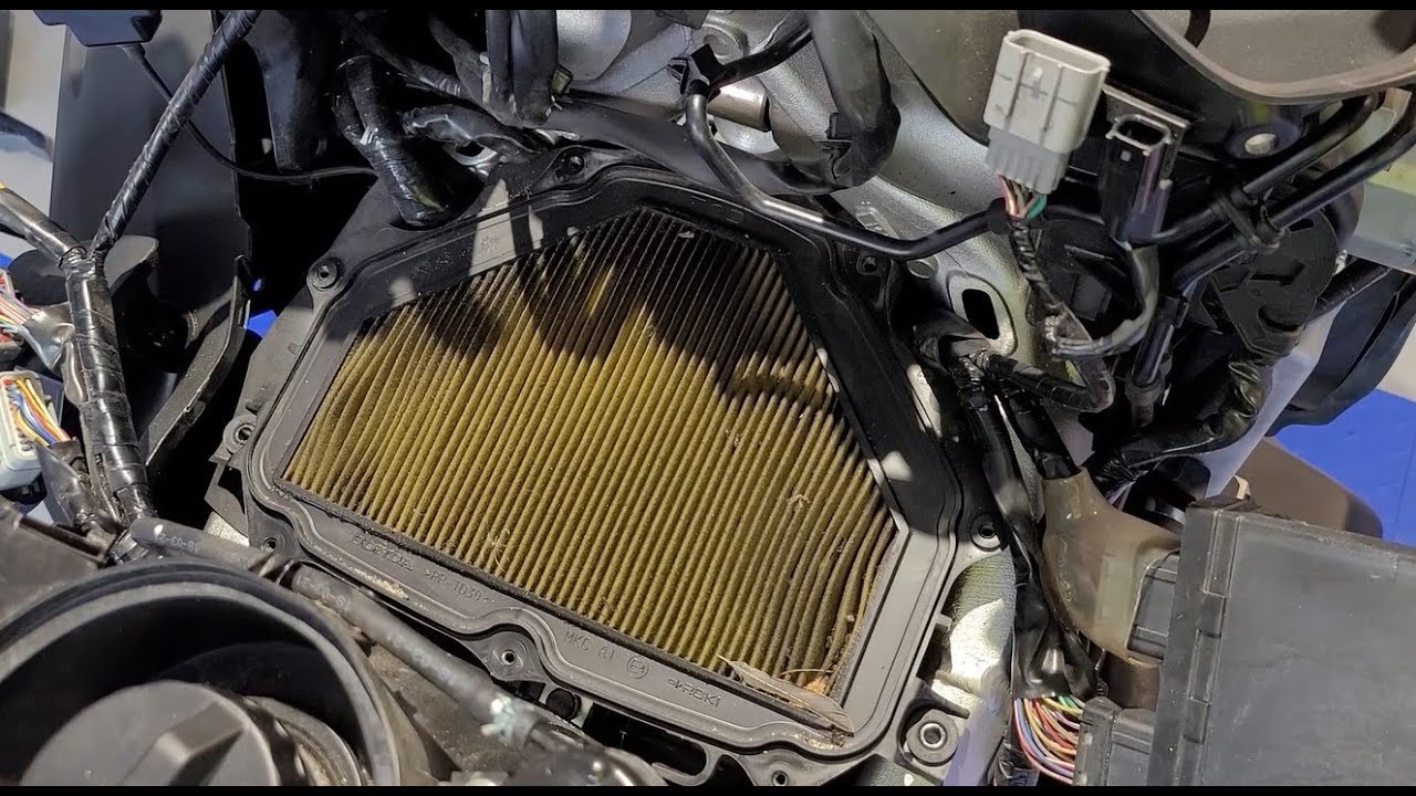 2018+ Goldwing DCT Tour Air Filter Replacement