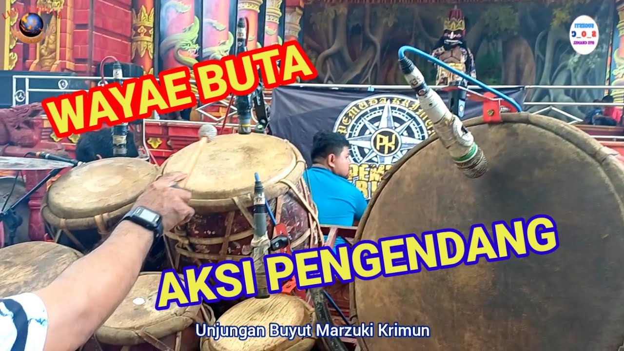 Aksi Pengendang Saat Pementasan Buta Sandiwara Lingga Buana