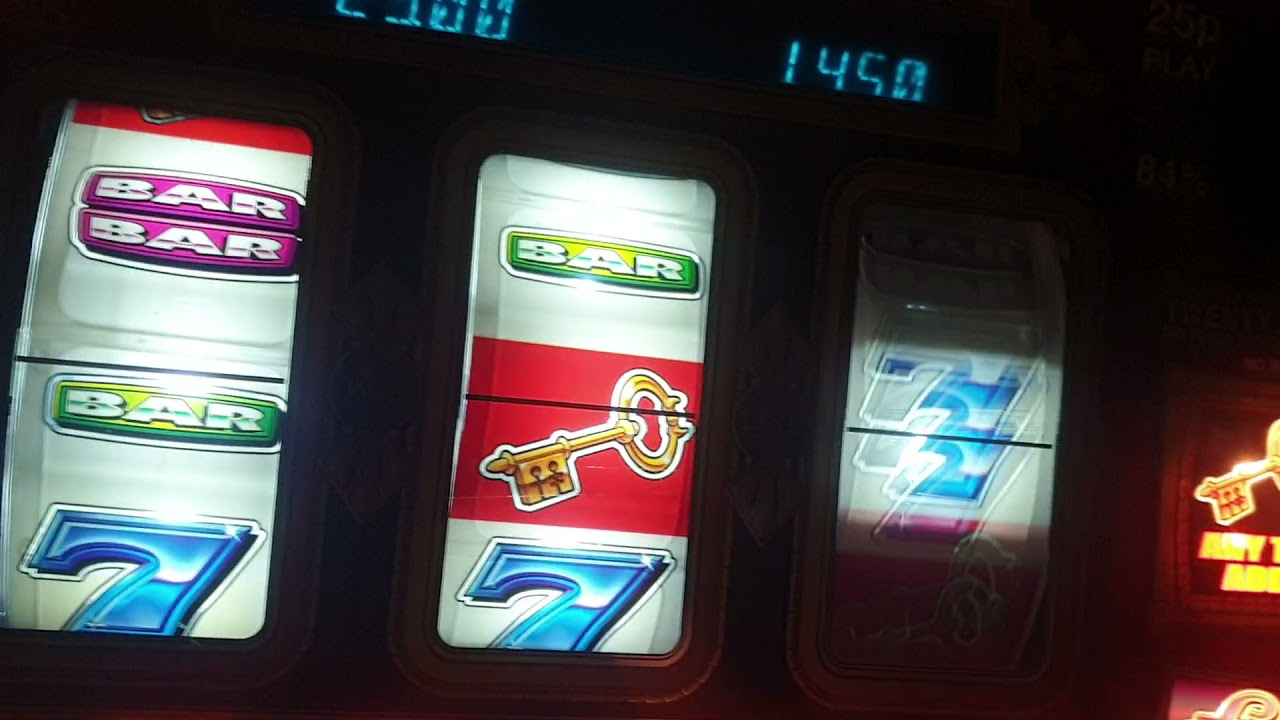 Goldern Keys £25 Jackpot( still under repairs ) Fruit Machine