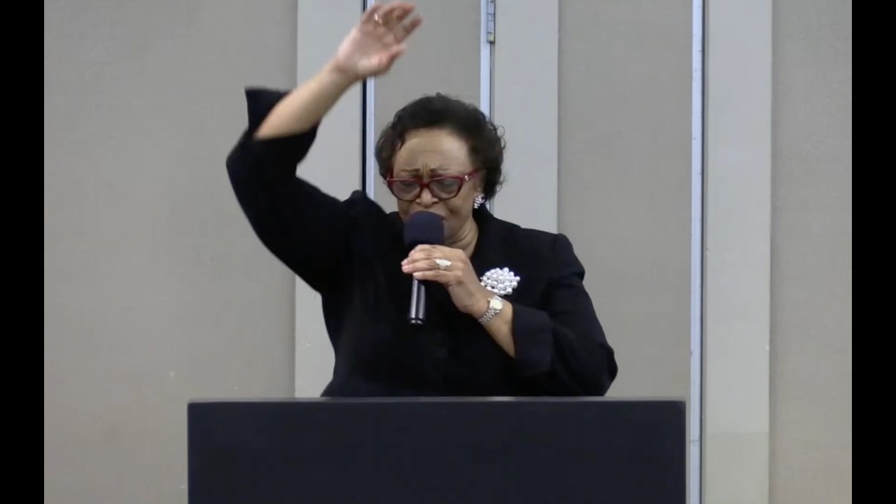 I’m Coming Back In A Year | Genesis 18:10 | Bishop Jackie McCullough