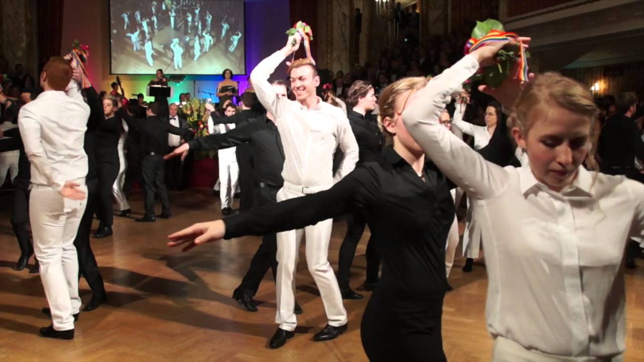 Regenbogenball Er&ouml;ffnung   Walzer