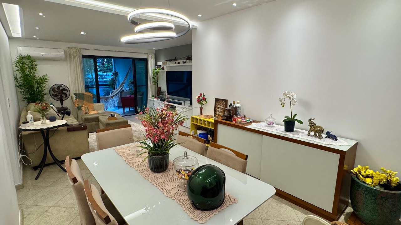 Apartamento frente com134 m2, salão, lavabo, 3 suítes. Lateral à Alameda Sandra Alvim, Recreio. 🏖️