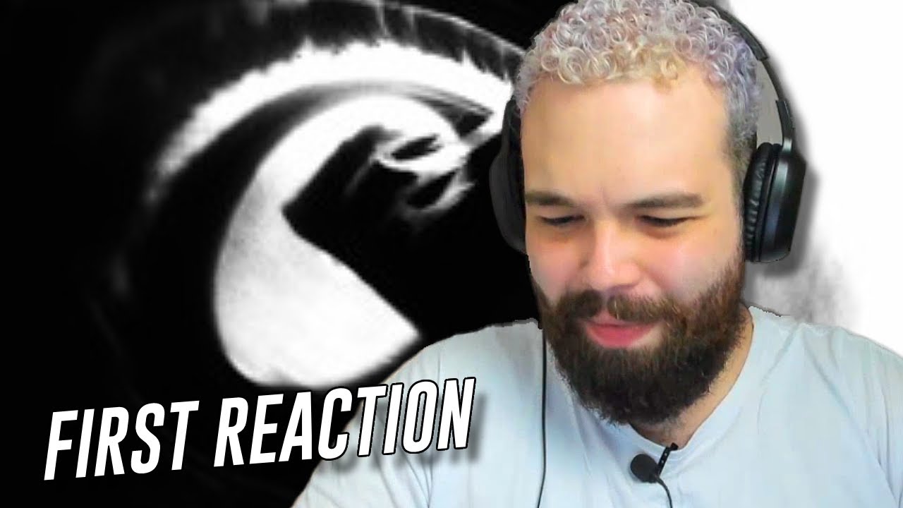 PNK - MOONLIGHT (DELUXE) FIRST REACTION