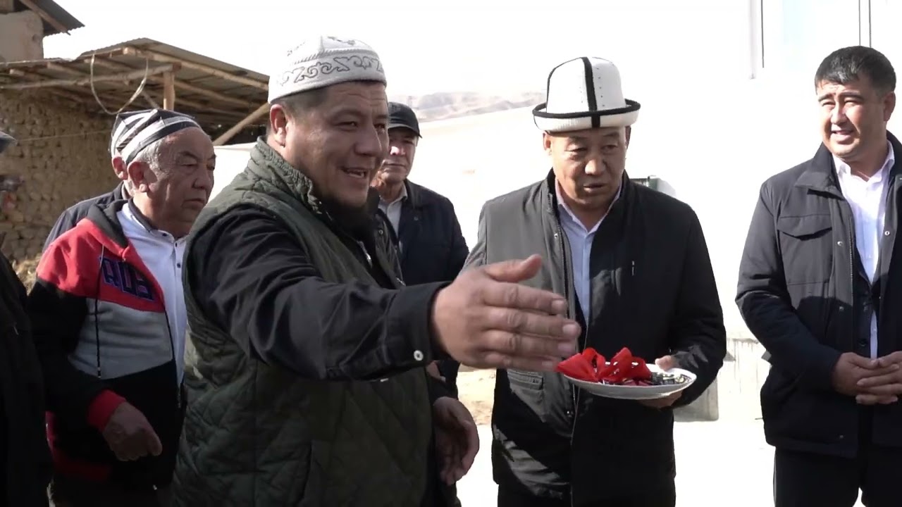 ЖАННАТ САРИ БИР КАДАМ.  УЙИ ЙУК ОИЛАГА УЙЛАРИ ТОПШИРИЛДИ