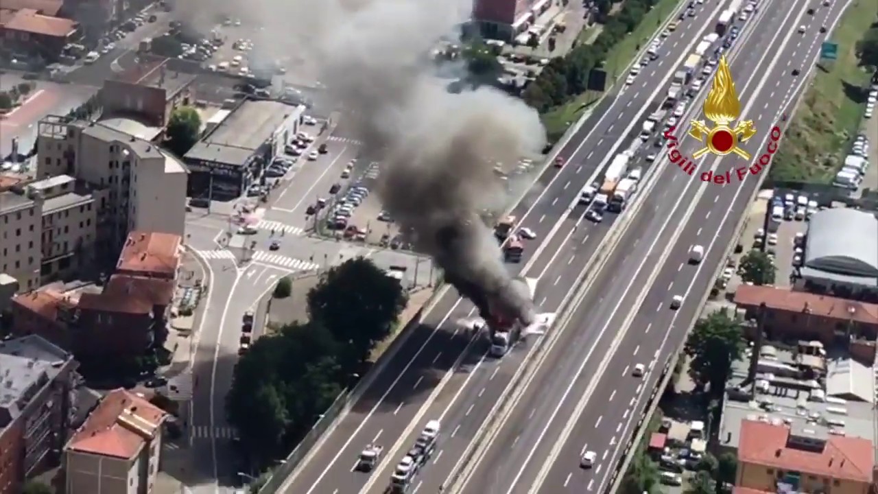 Fatal Truck Crash Closes Highway Closed in Northern Italy