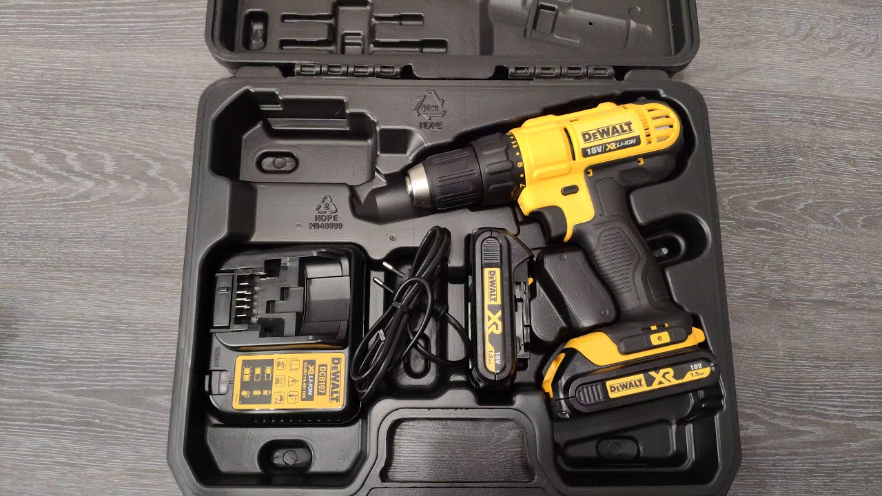 Шуруповерт DeWalt DCD771S2 18в Первое впечатление (не обзор)
