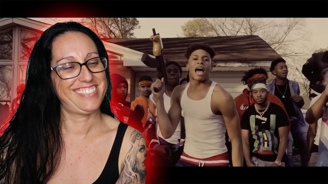 Mom REACTS to NLE Choppa - Shotta Flow (Official Music Video)