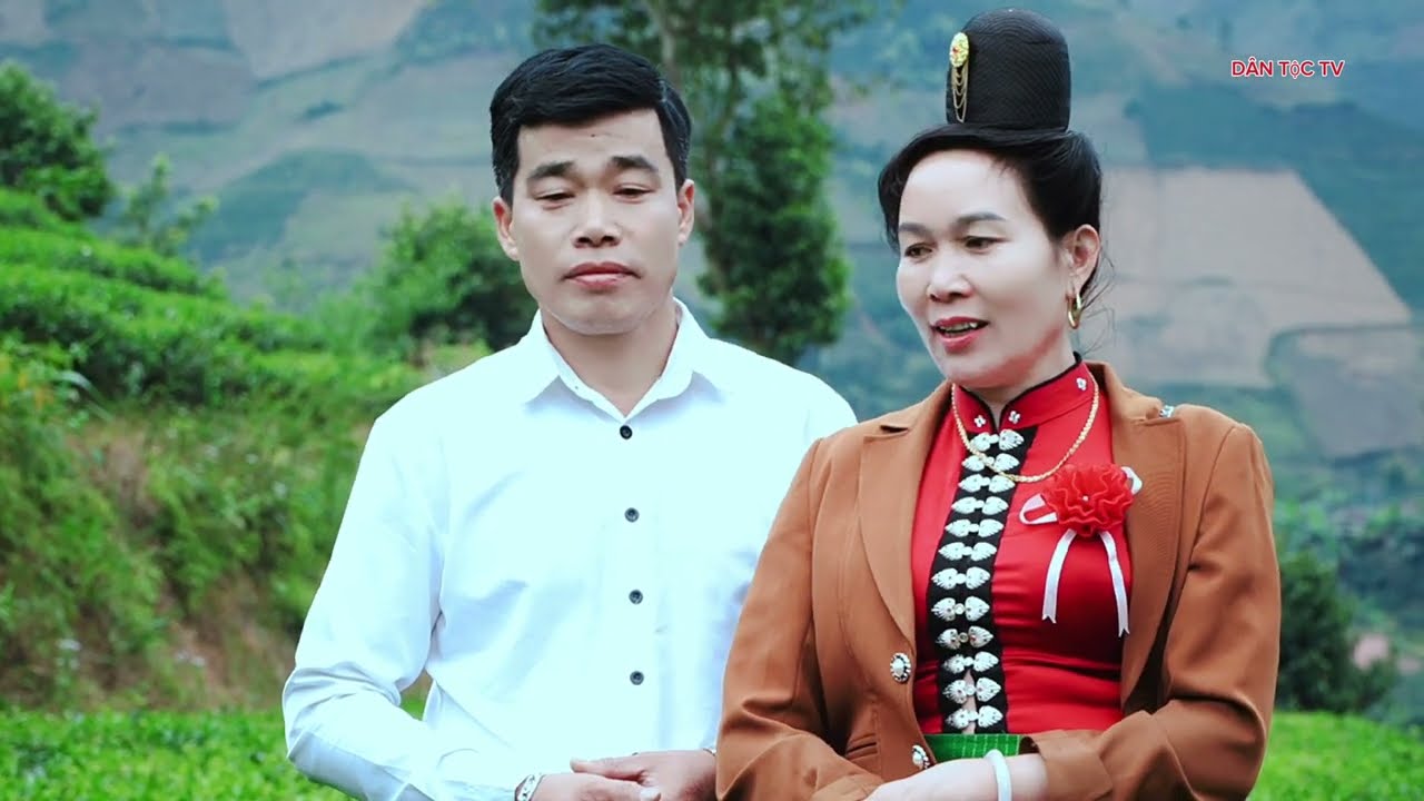 lần đầu tiên anh lèo doan gặp chị Hoàng nhung hát giao lưu với nhau rất hay mọi người cùng nghe nhé