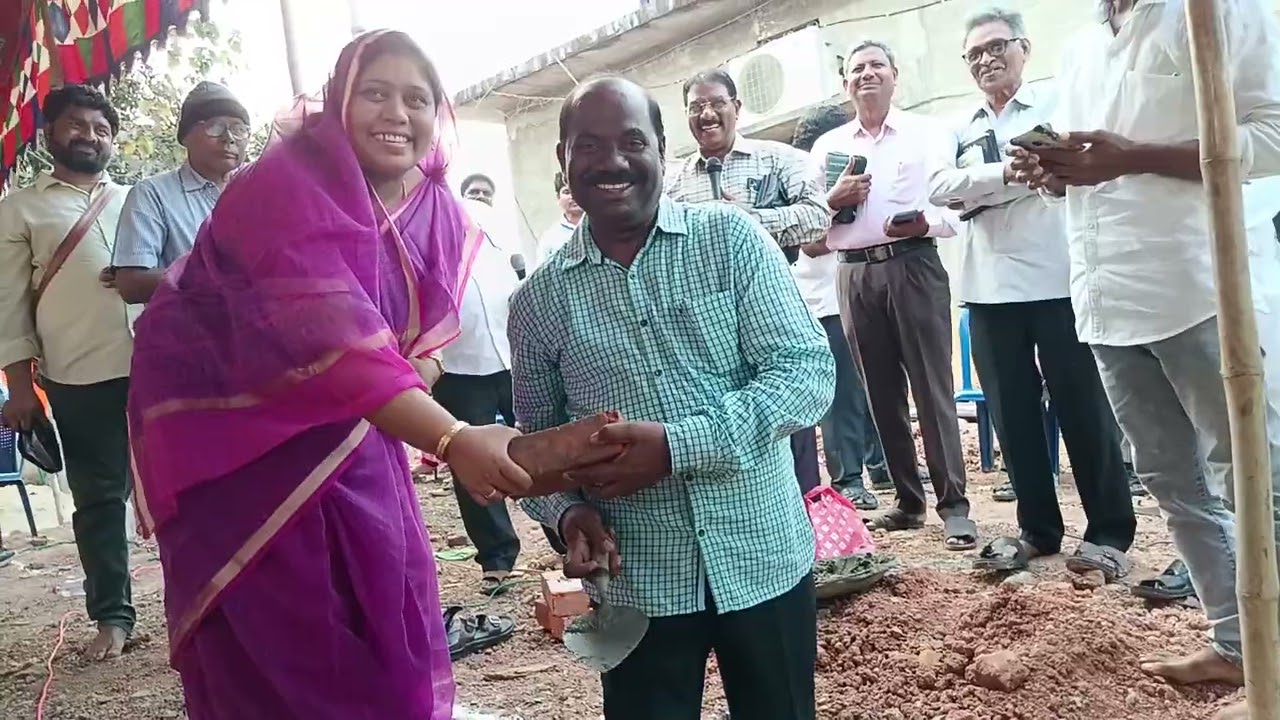 అవుపాడు నూతన మందిరం పూనాది రాయి వేయటం జరిగింది 
