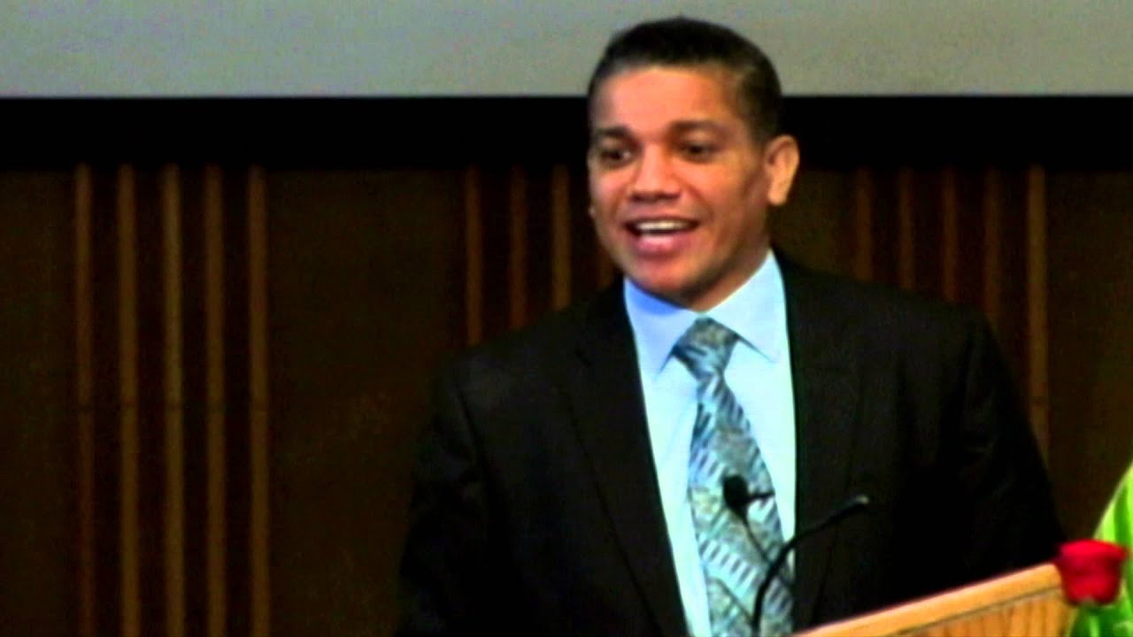 Pr Oscar Tavera 