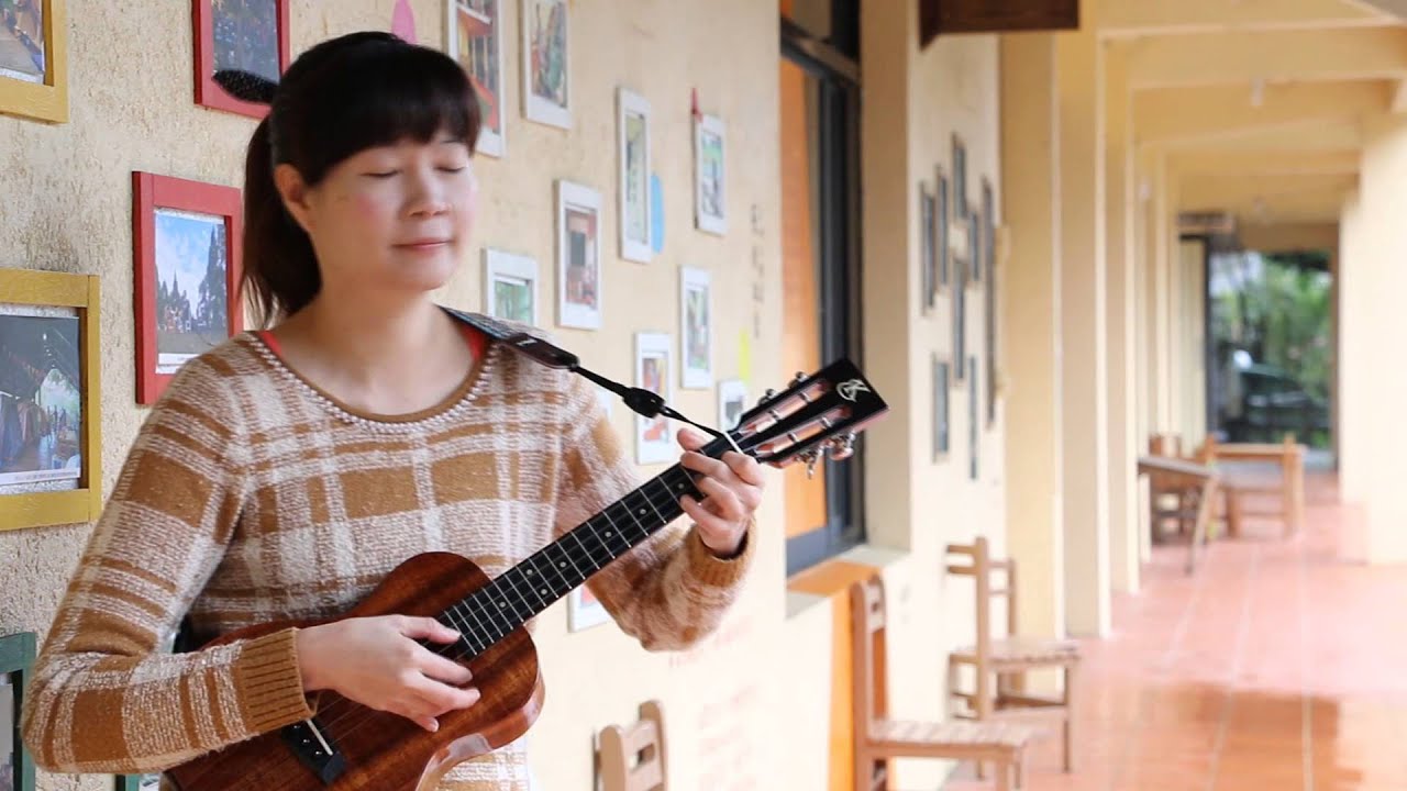 Cindy Ukulele葉馨婷烏克麗麗-童年(張艾嘉)(演奏曲ukulele solo cover)