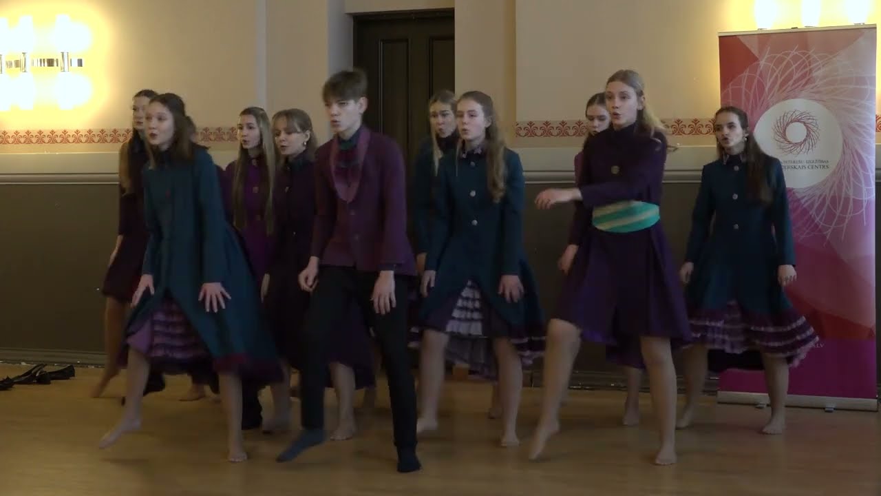 BALSIS 2025 - Vokālā ansambļa “Knīpas un Knauķi” grupa “Urdaviņas”