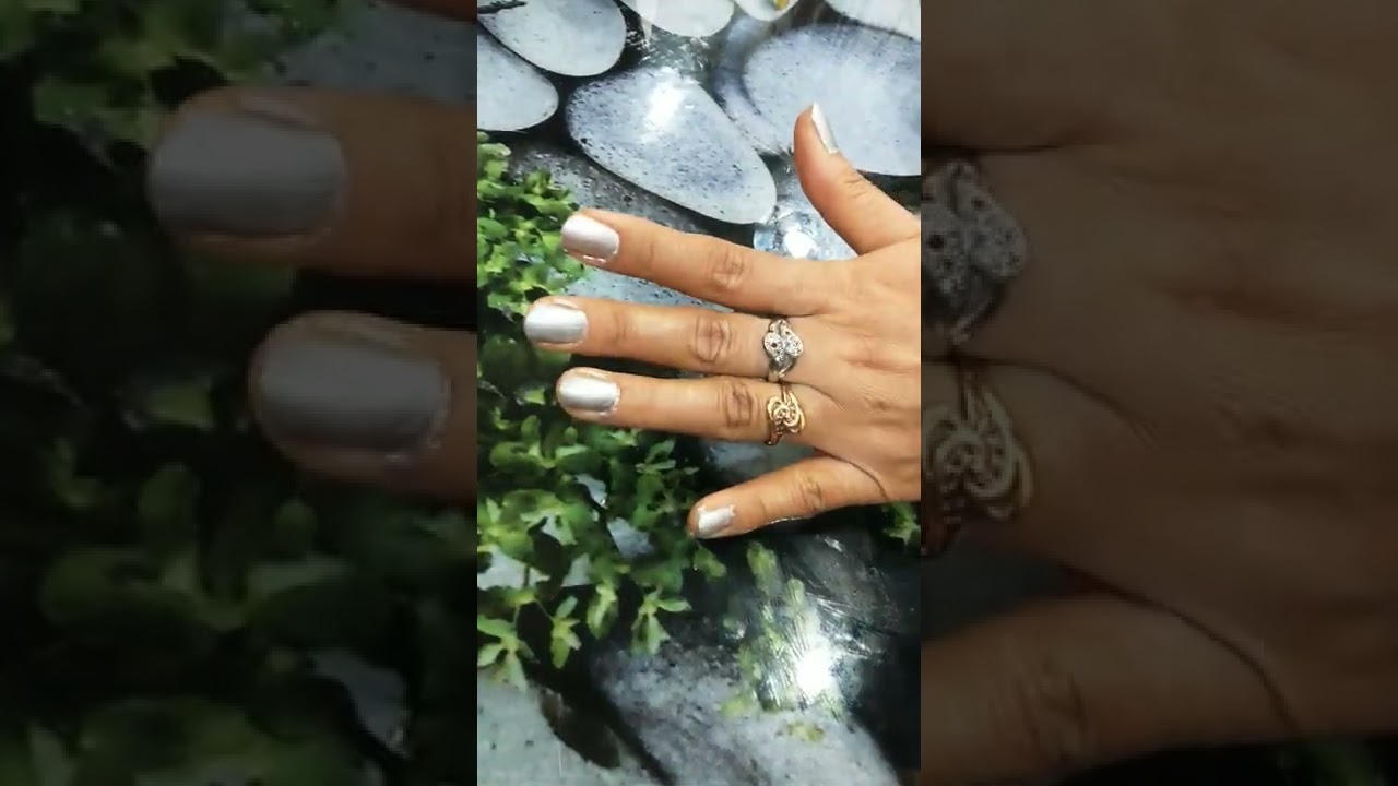 ny bae nail polish.shade no.silver citrine 04