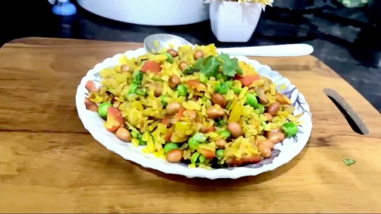 Healthy Vegetable Poha Recipe | Easy Breakfast Recipe | Soft & Tasty Poha