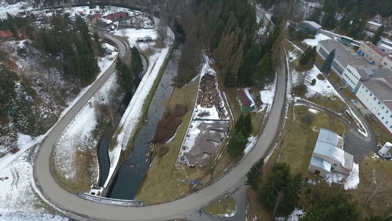DJI Phantom 4 - Přehrada Vír