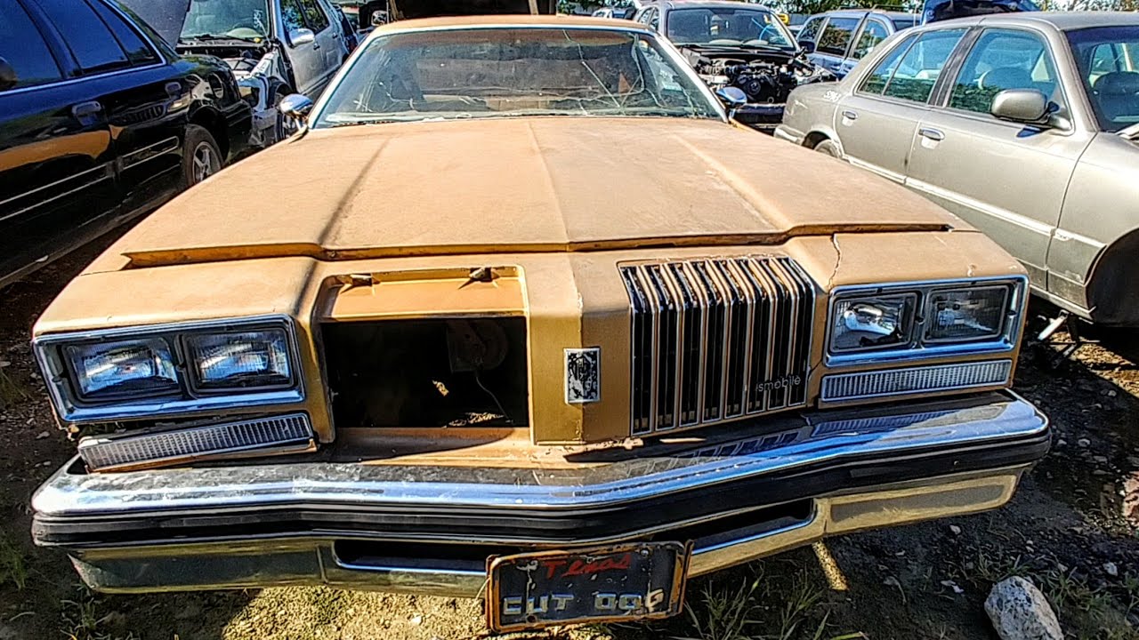 1977 Oldsmobile Cutlass S Junkyard Find