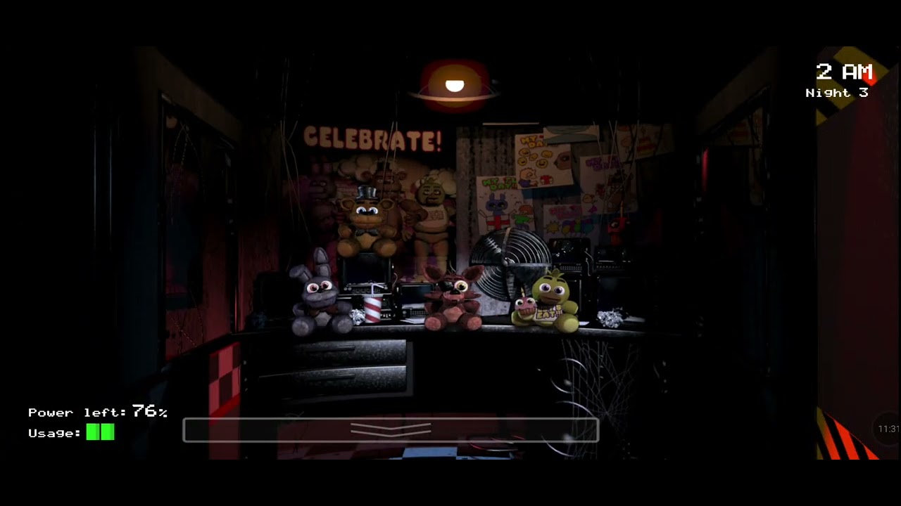 Jugando fnaf 1 (si este video consigue 5 likes juego otra vez la noche 6)