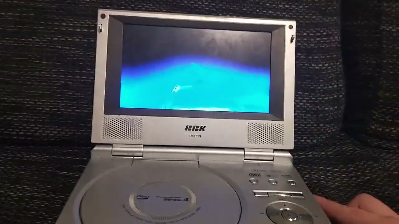 открытие DVD диска Смешарики Большие гонки выпуск 4