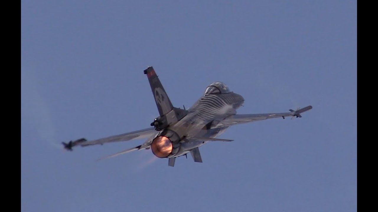 Solo T&uuml;rk F-16 display - RIAT 2014