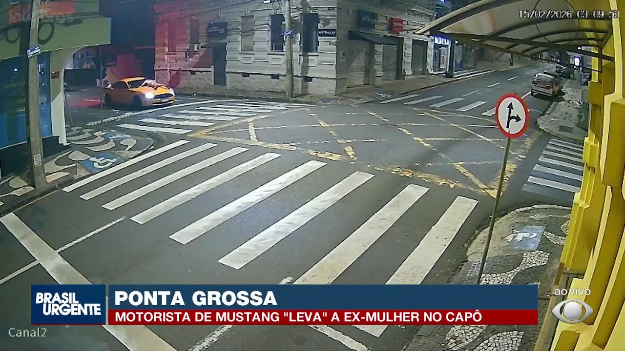 Motorista de Mustang leva a ex-mulher no capô do carro