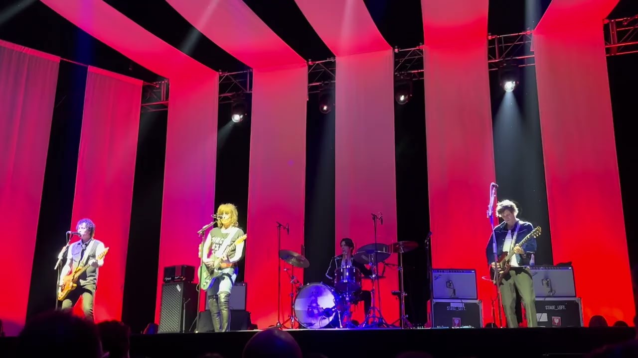 Message Of Love   The Pretenders 2025 Mexico City