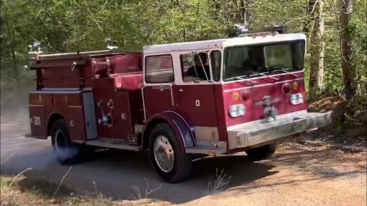 Can we get this antique fire engine pump working?