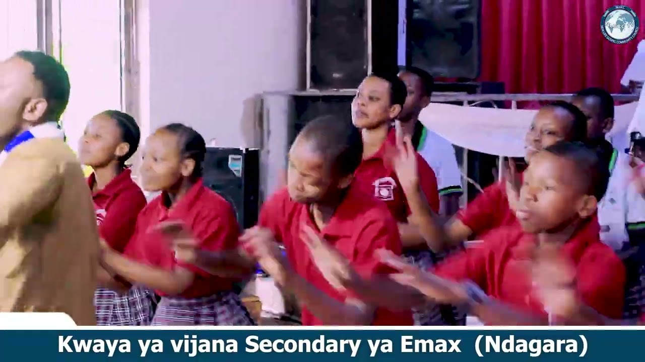 Anayaweza mambo yote,  Angalia wanafunzi walivyo mtukuza mungu kanisani NLGCC Isingiro