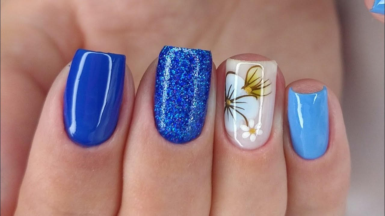 unhas decoradas - olhem essa combinação de azul !!!!