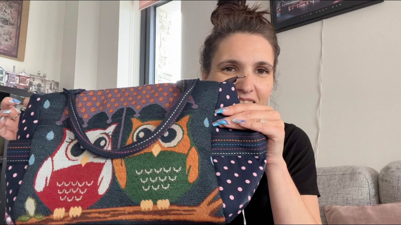 ASMR - What's in my bag (whispered)