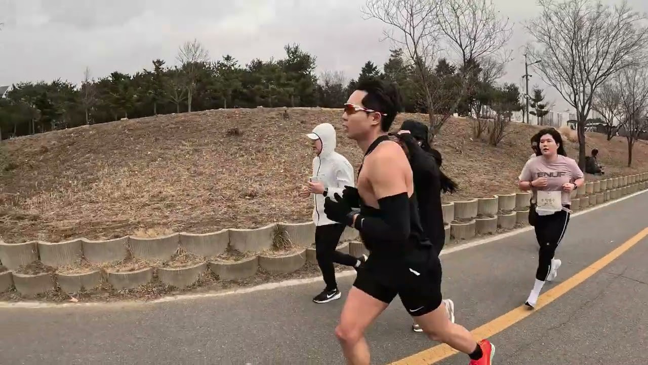 Run and Run (런앤런)2026 고구려 마라톤 (10km 중위권 ~ 하프선두에서 2시간 풍선까지)