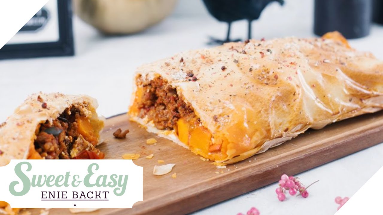 😋 Strudel mit leckerer Kürbis-Hackfleisch Füllung | Sweet & Easy - Enie backt | sixx