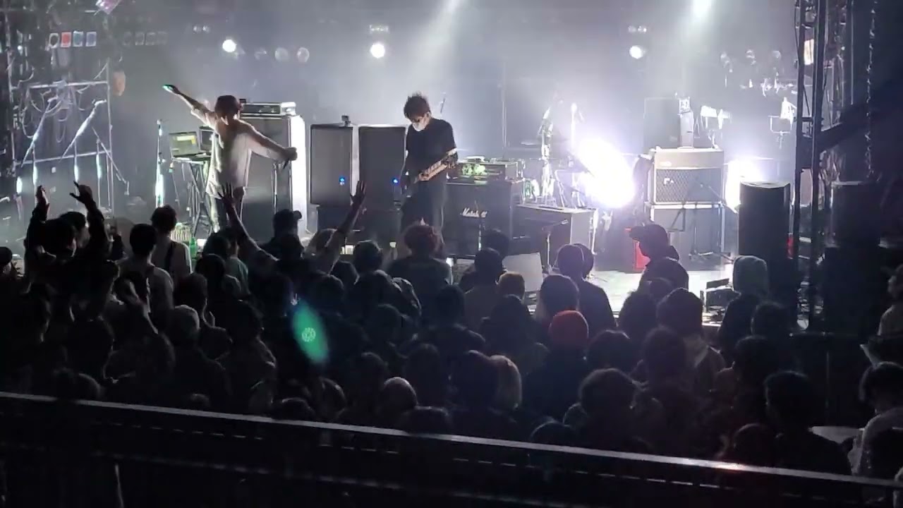 MELT-BANANA - Candy Gun (LIVE)