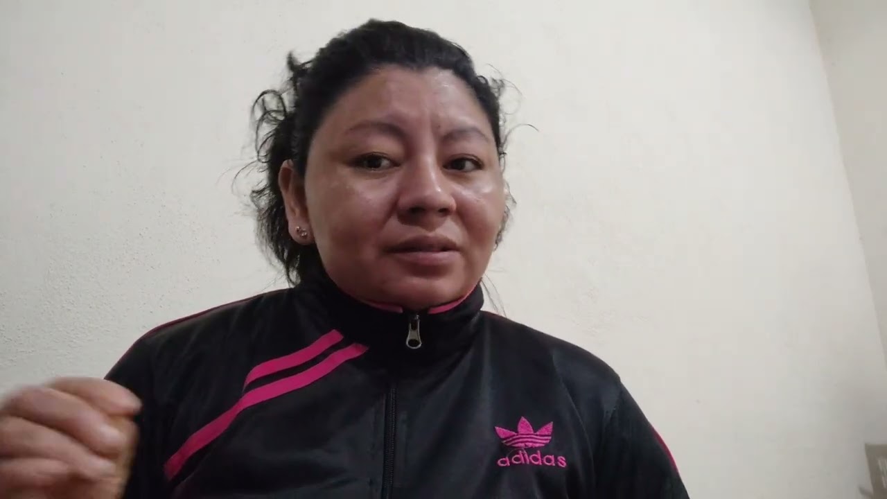 NOEMÍ ESTÁ COMETIENDO UN ERROR AL HACER ÉSTO FRENTE AL NENE.