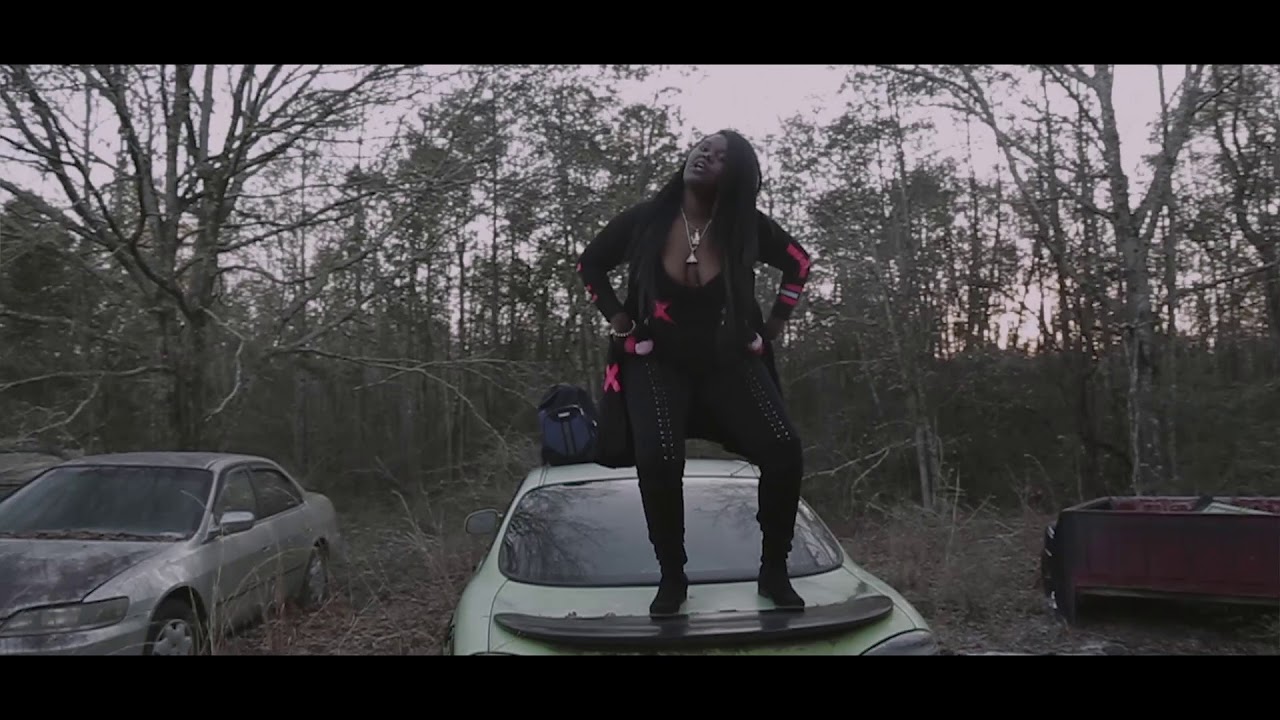 KINGCHROME X NEFERTITIBLAC TRAP BAG