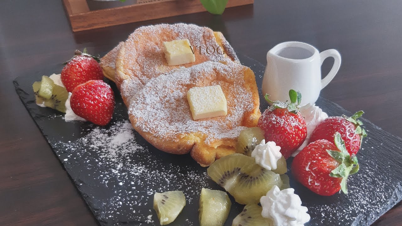 Trying to make Japanese Snacks (Fruit sandwich and fluffy pancake = FAIL)