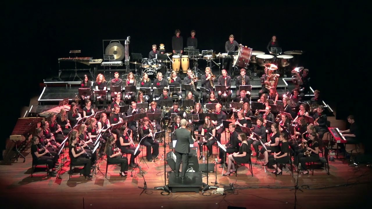 Rose in Flames - Oscar Navarro - Performed by Student Orchestra QHarmony