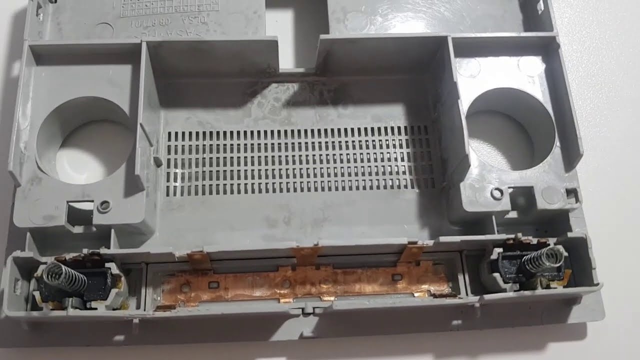 Como consertar placa de luz interna acesa (Polo 9n 9n3 9n4)