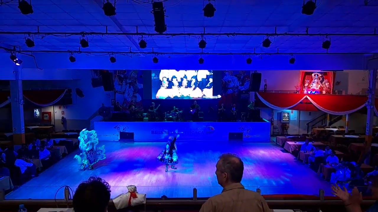 Noche de Folklore Brisaurios 30 Marzo 2023 - Morenada y Rey Moreno