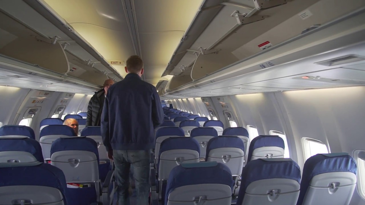 Netherlands, Schiphol Airport, arriving with KLM, 2X elevator, 2X moving sidewalk