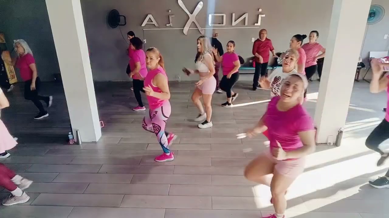 Vente pa'ca Ricky Martin zumba Funny girls con Jessy Quevedo 💃💃
