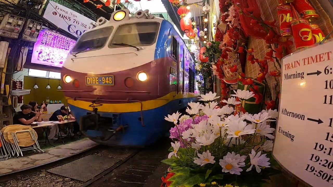 Hanoi Railroad Street